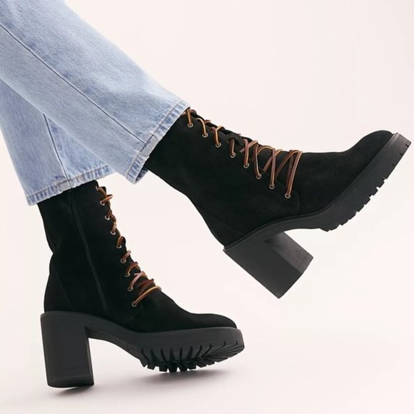 FREE PEOPLE THE DYLAN LACE-UP BOOTS IN BLACK  EU40 /US9 - Picture 1 of 7